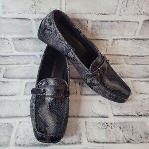 EUC Stuart Weitzman Black Painted Python Loafers Snake Skin Size N11